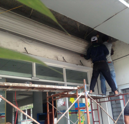 chuyên thi công cửa cuốn giá rẻ tại kontum